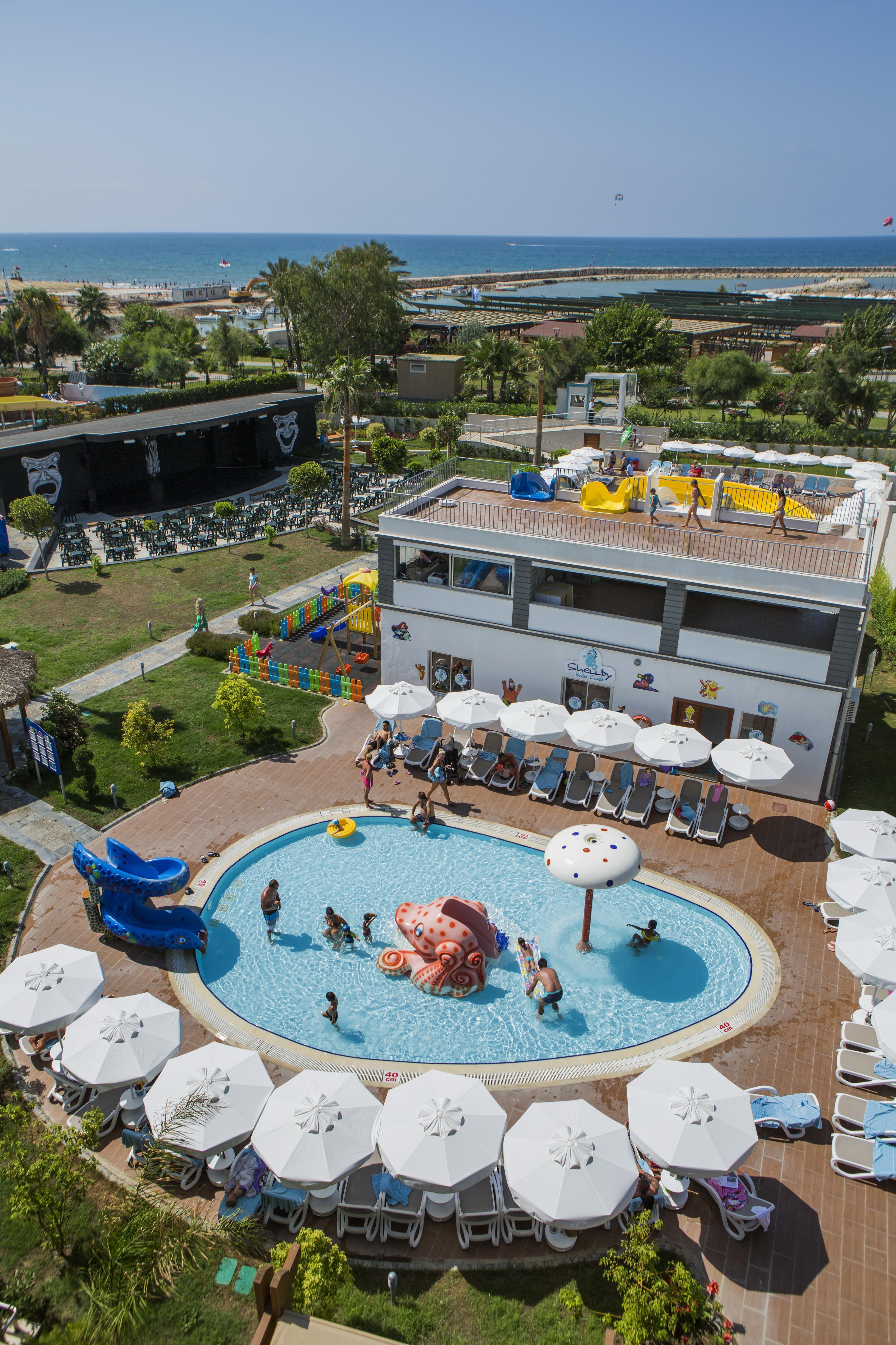 Sea Shell Resort & Spa Side Exterior photo