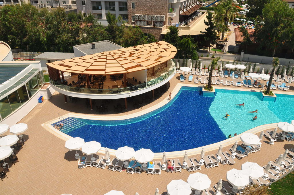Sea Shell Resort & Spa Side Exterior photo